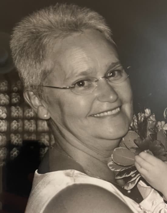 Colleen Sharon (Tomkinson) Lamoureux