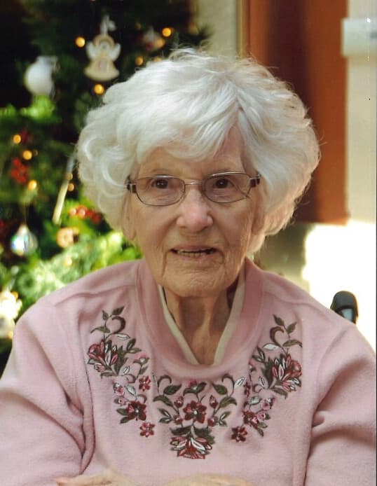 Lena Ema Weslowski (Legge)