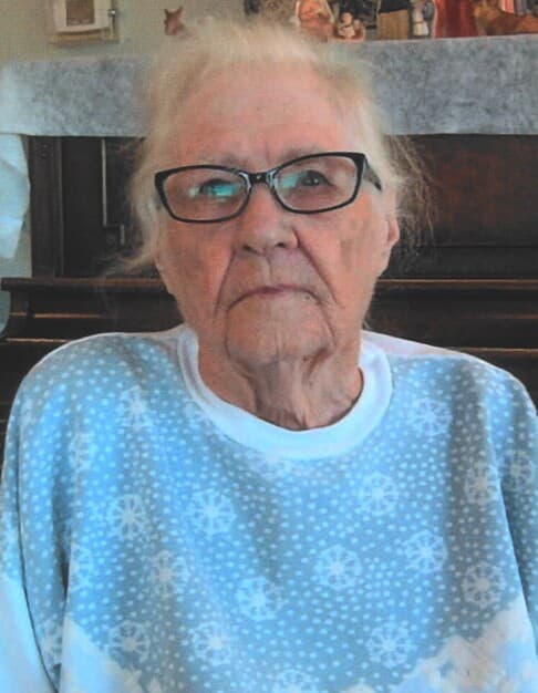 Marie Helen Adrienne (Gagnong) Newbury