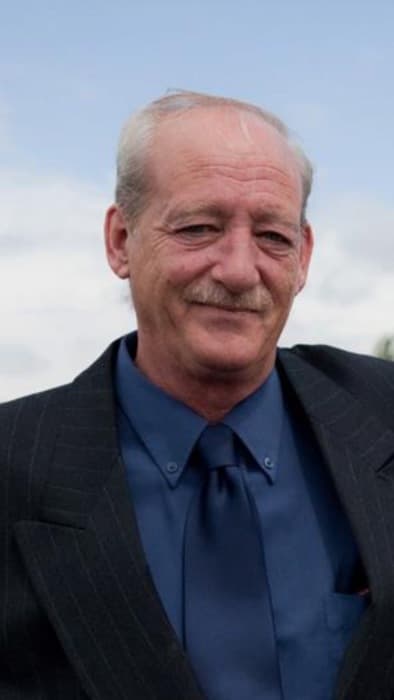 Robert "Bob" Sigouin