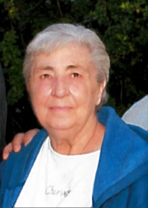 Yvonne Marie (nee Laramee) Thebeau